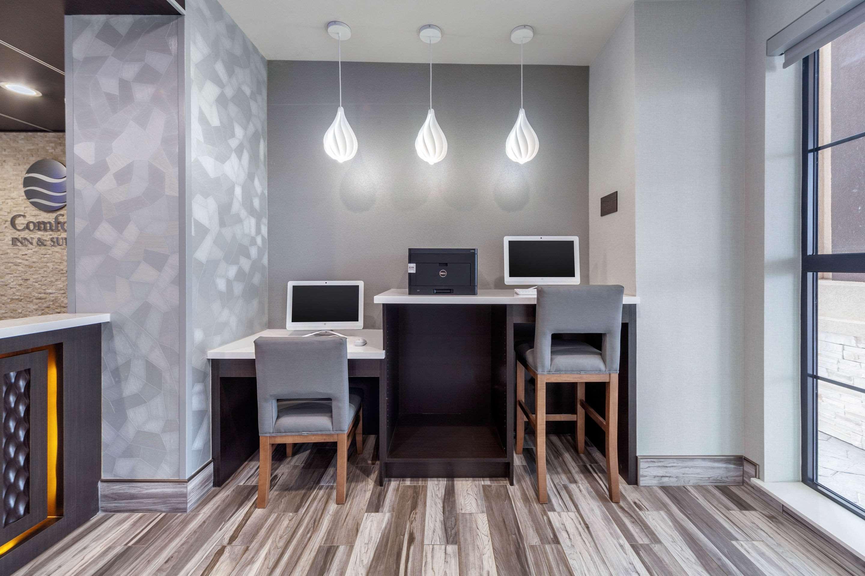 Comfort Inn & Suites Oklahoma City South I-35 Εξωτερικό φωτογραφία